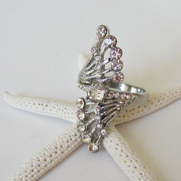 Vintage Ring Angel Wings Design - Picture 3 of 5